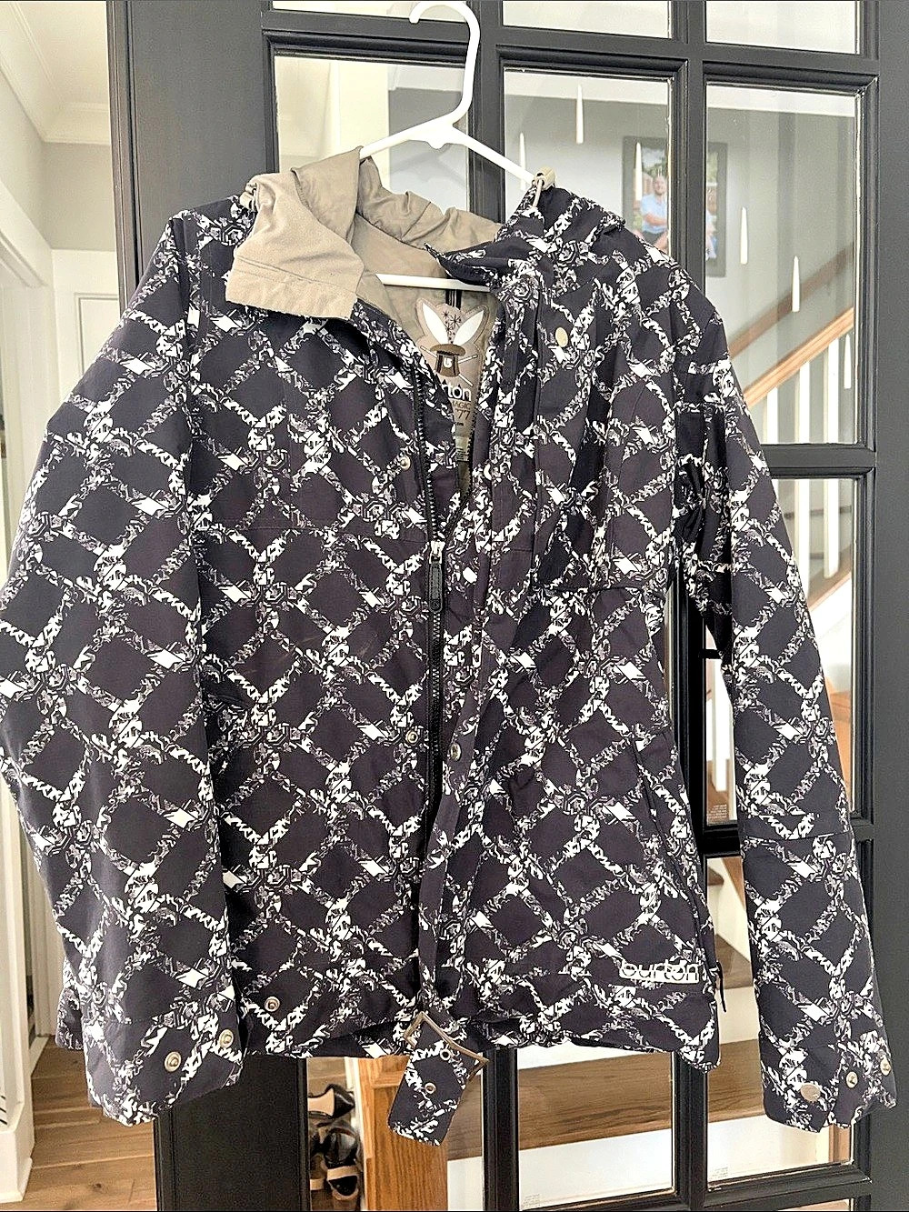 Burton Womens Abstract Snowboarding Jacket Black & White Size Medium